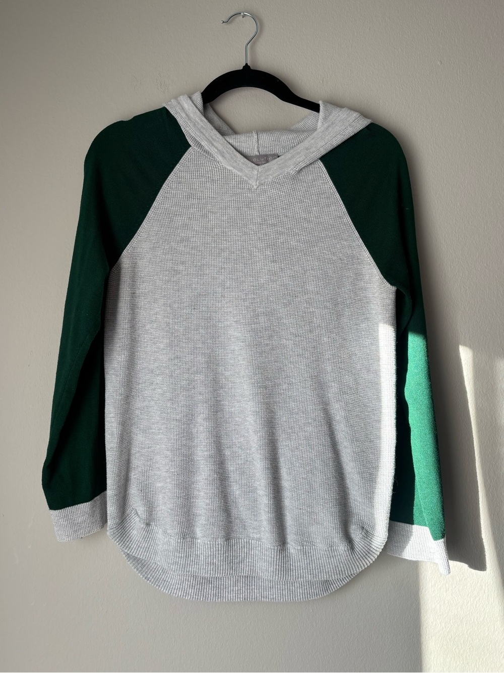 Evolution by Cyrus Women's Light Gray Knit Sweater